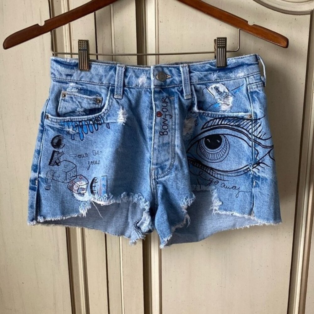 ZARA Trafaluc Jean Denim Statement Shorts size 2